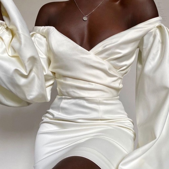 House of CB Dresses House Of Cb Carlyn Ivory Satin Balloon Sleeve